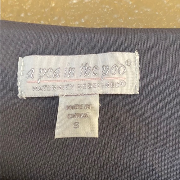 A Pea in the Pod Maternity dress. EUC. Size small. - Picture 2 of 5